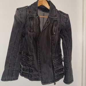 Stylish Black Heavy Duty Denim Women's Jacket